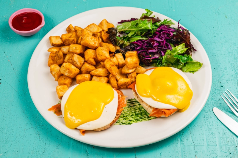 VEGAN SMOKEY SALMON BENNY